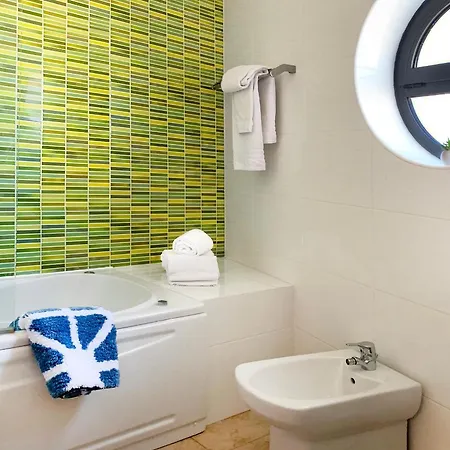 Apartamento Central 2 Bed Apt Indoor& Outdoor Pool Gym *